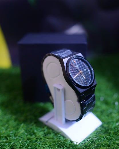 Black Dial Stainless Steel Men's Quartz Watch – Modern Design