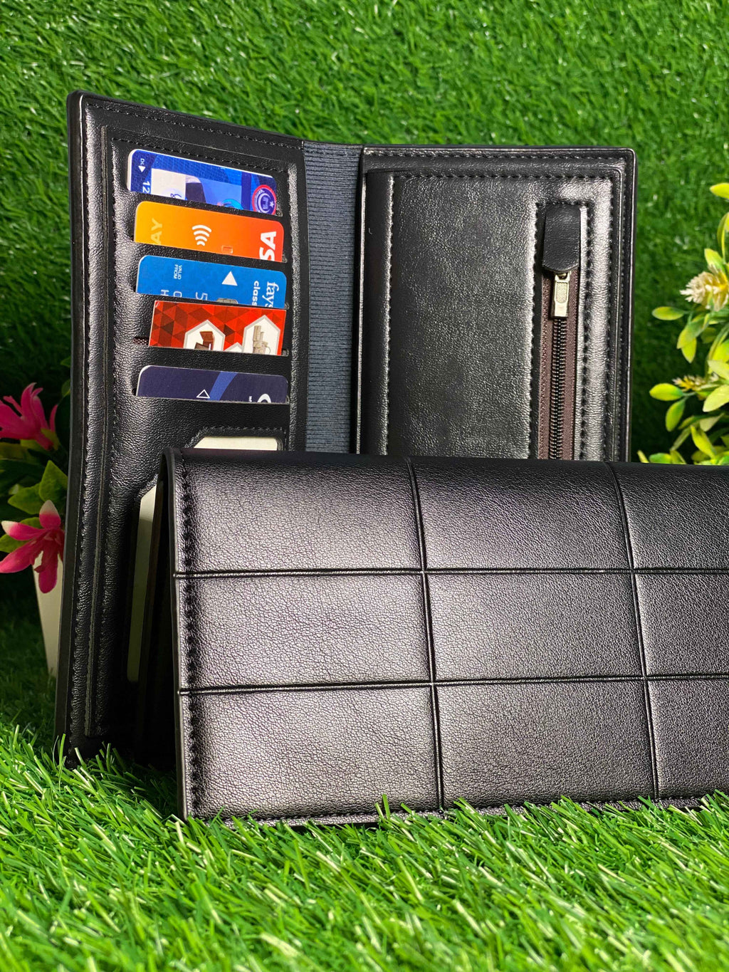Elegant Black Leather Long Wallet with Grid Pattern and Multi-Card Slots