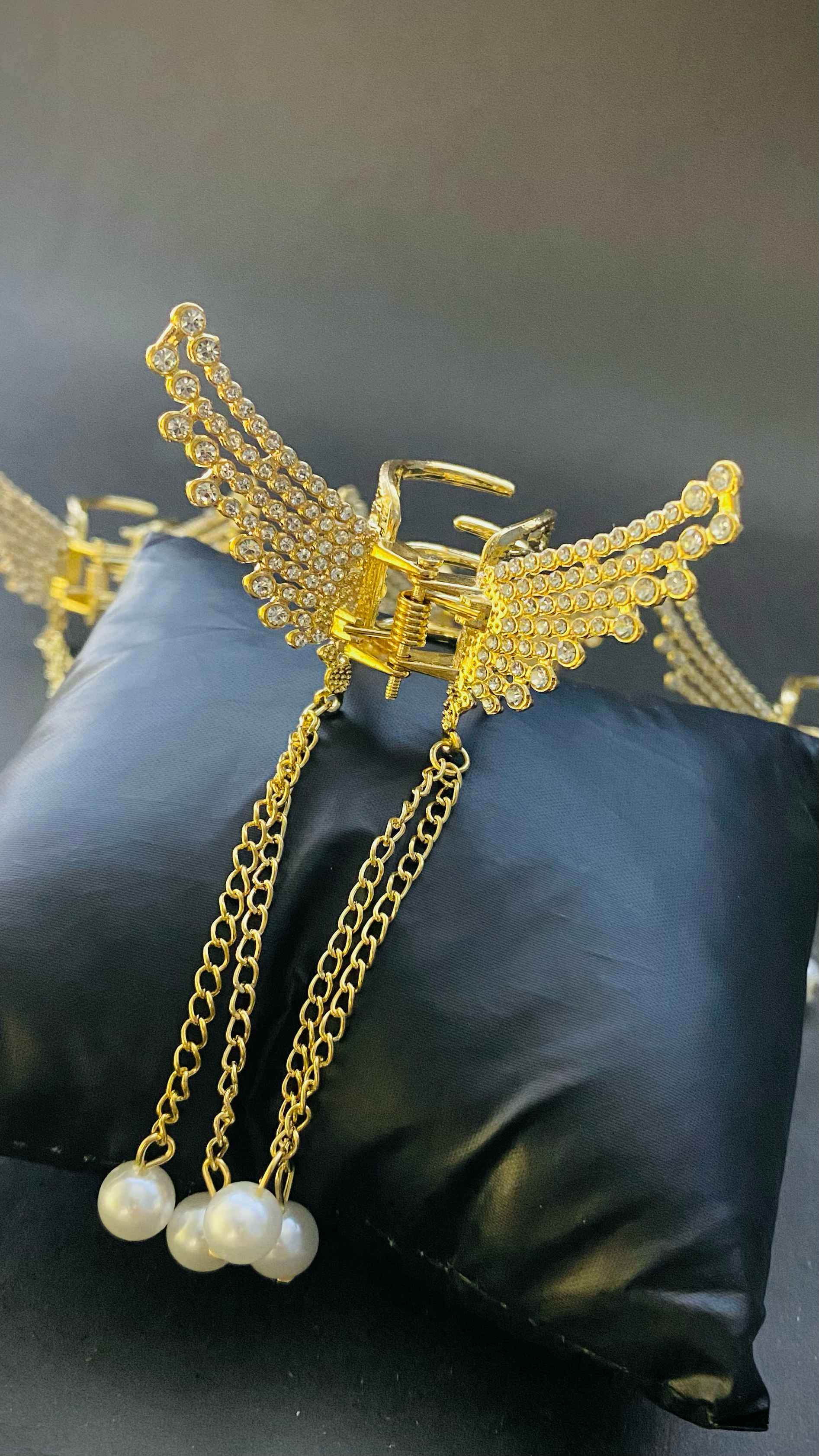 Luxury Gold Wing Hair Clip with Crystal Accents and Pearl Drops