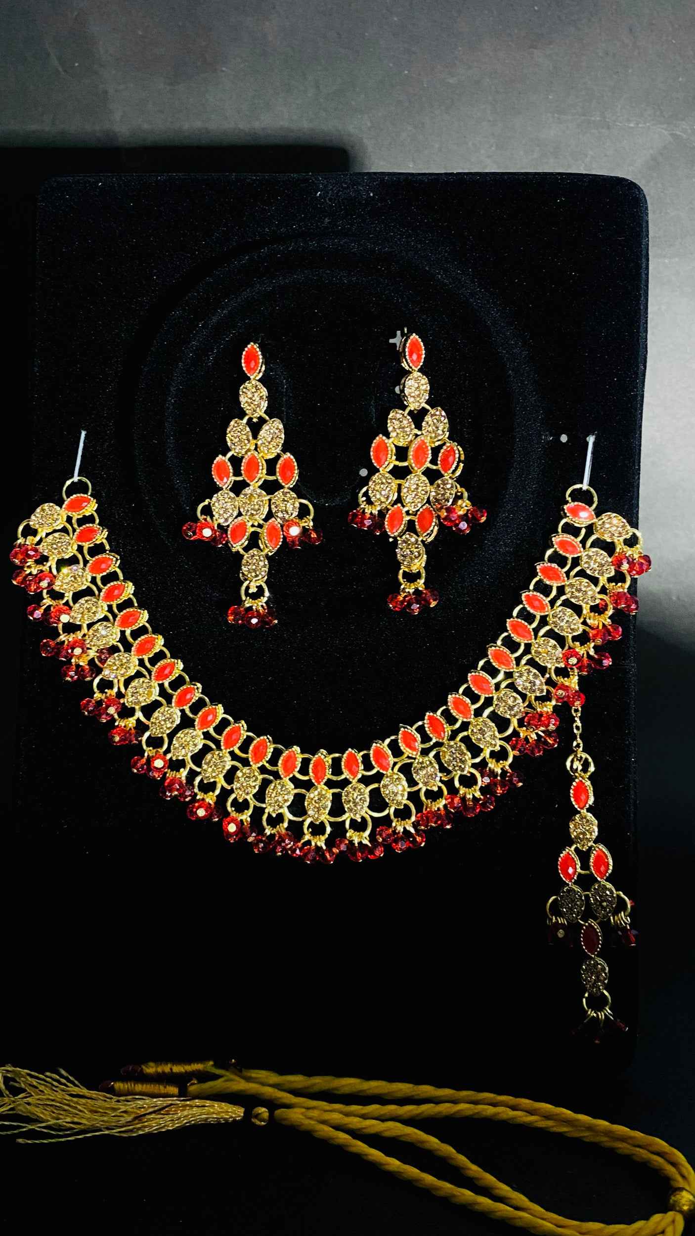 Red and Gold Bridal Jewelry Set – Sparkling Choker, Earrings & Maang Tikka with Crystal Detailing