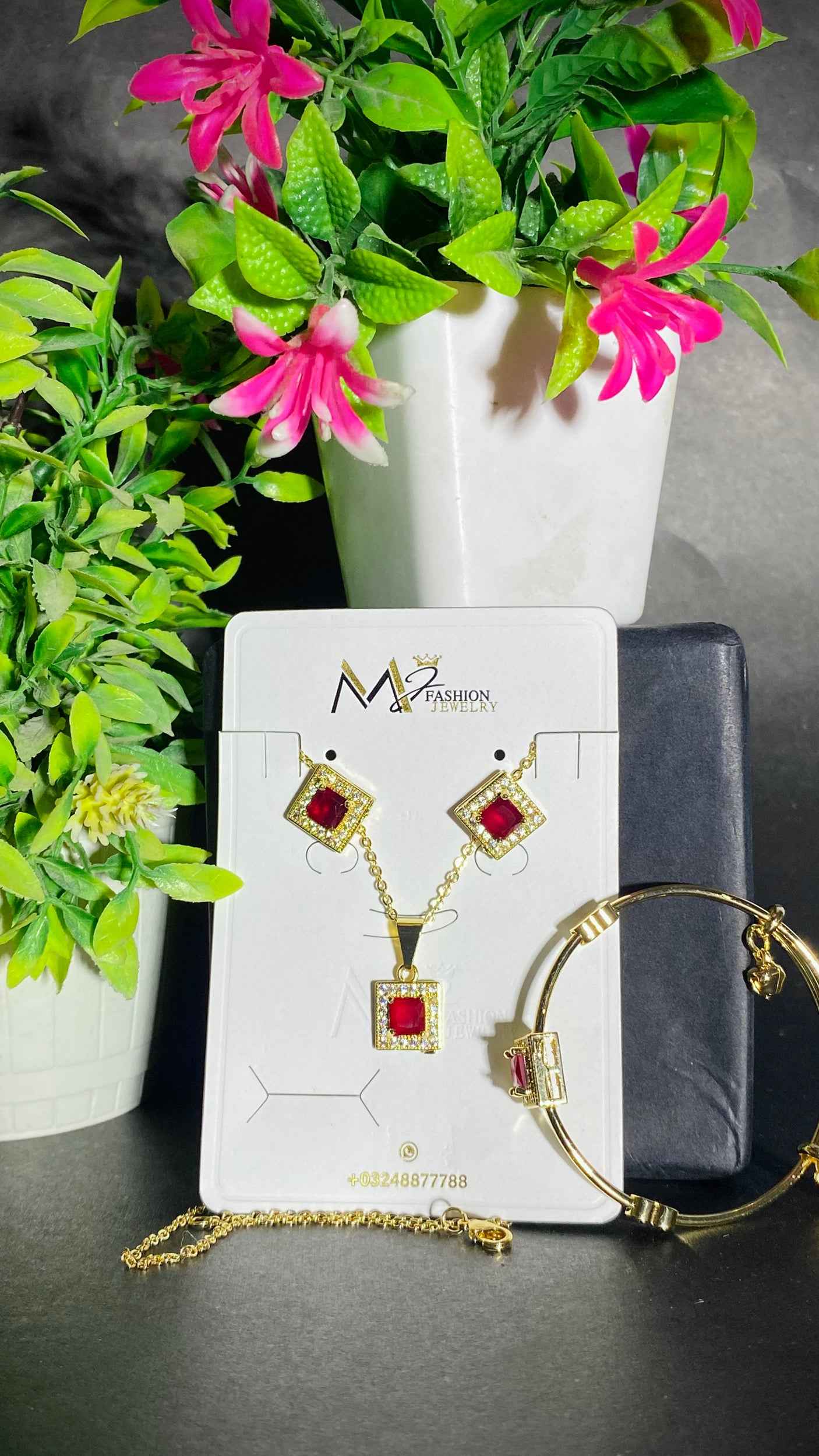 Gold-Plated Jewelry Set with Crimson Stones – Complete Elegant Ensemble