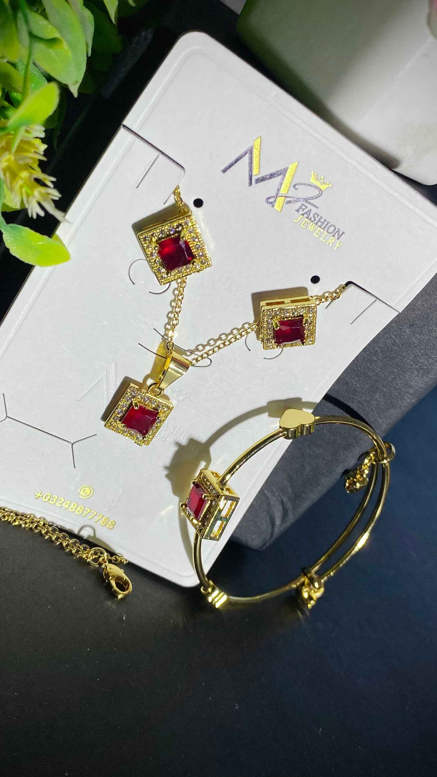 Gold-Plated Jewelry Set with Crimson Stones – Complete Elegant Ensemble