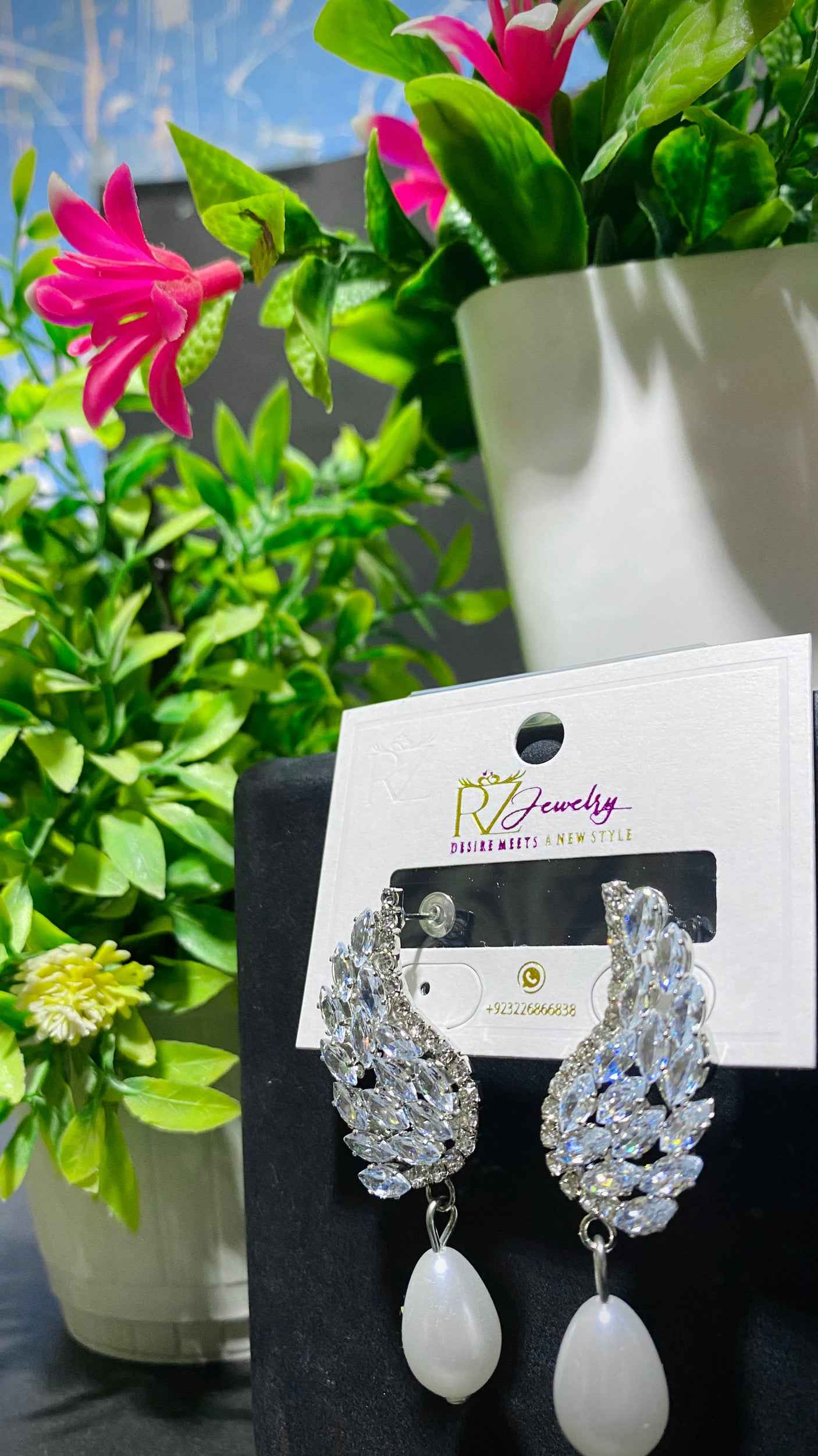 Luxury Winged Design Earrings with Pearl Drop – Shine with Sophistication.