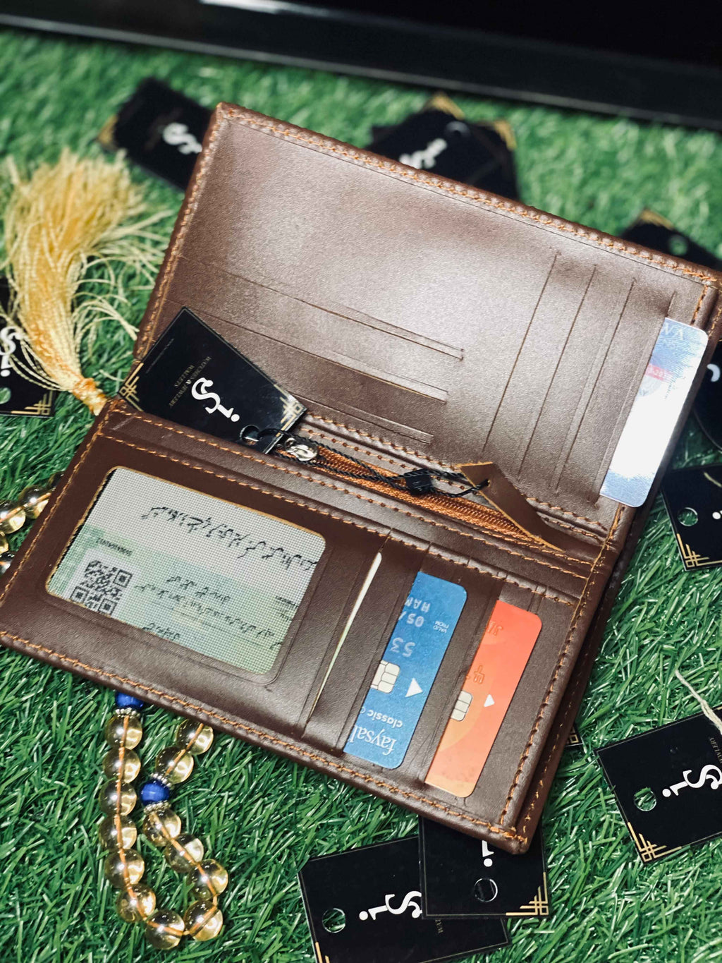 Classic Brown Leather Long Wallet – Sleek, Stylish & Durable Design