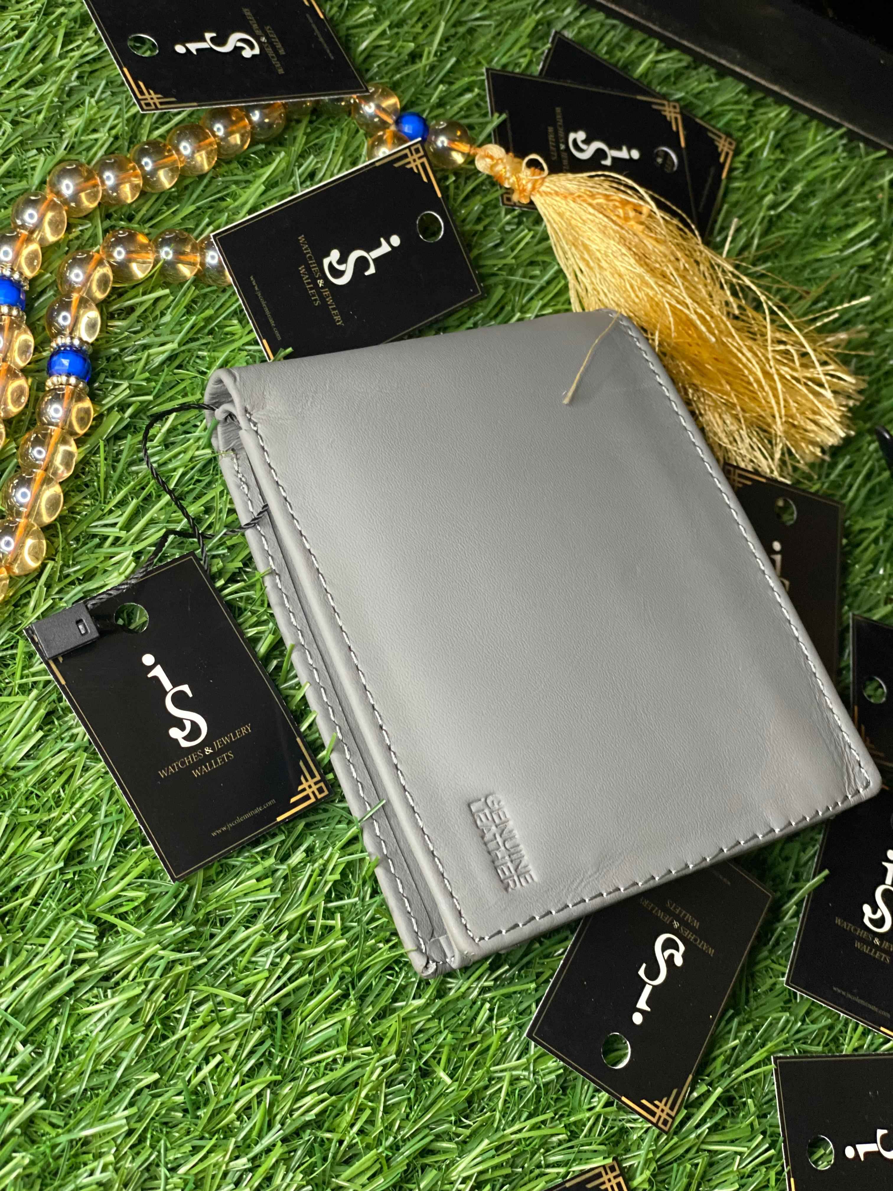 Modern Grey Genuine Leather Wallet – Sleek Bi-Fold with Clean Stitch Finish